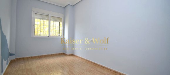 Apartamento de 3 dormitorios en Alicante, Spain No. 184350 10
