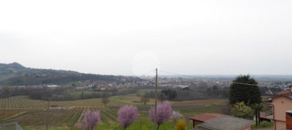 4 bedrooms House in Stradella, Italy No. 129481 45