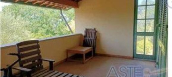 Apartamento de 7 divisões em Montopoli in Val d'Arno, Italy N.º 199503 11