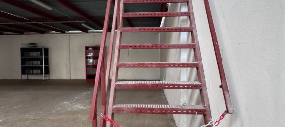 360m² Commercial property in Tresignana, Italy No. 322449 13