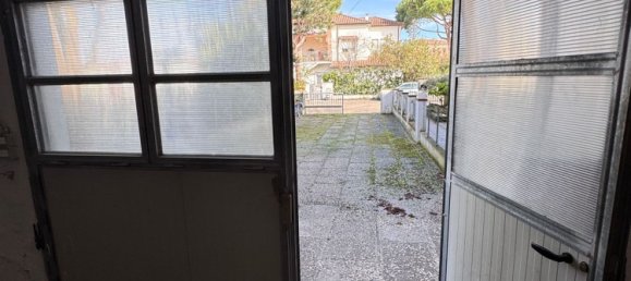 360m² Commercial property in Tresignana, Italy No. 322449 16