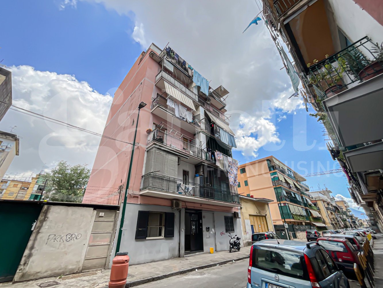 2 rooms Apartment in Naples, Italy No. 277728