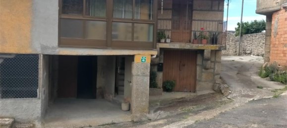 3 bedrooms House in Ourense, Spain No. 163241 2