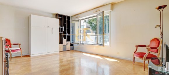 Studio à Paris, France No. 332497 2