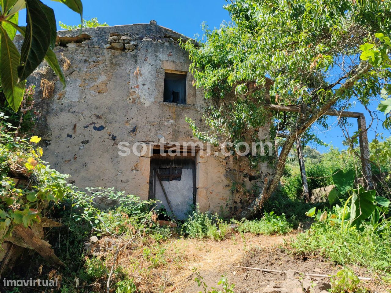 Terreno em Monchique, Portugal 2760 m² N.º 266505