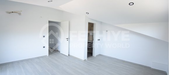 Villa 4+1 in Fethiye, Turkey No. 15139 3