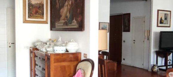 8 rooms Apartment in Savona, Italy No. 161658 9