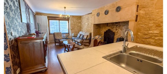 Квартира с 4 спальнями в Дордонь, Франция № 361315 7