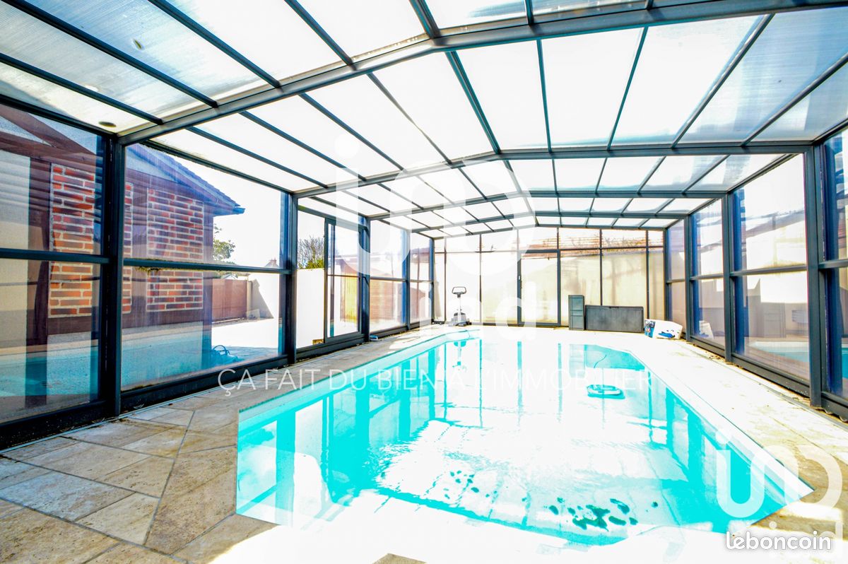 Casa de 6 dormitorios en Mont-pres-Chambord, France No. 229446