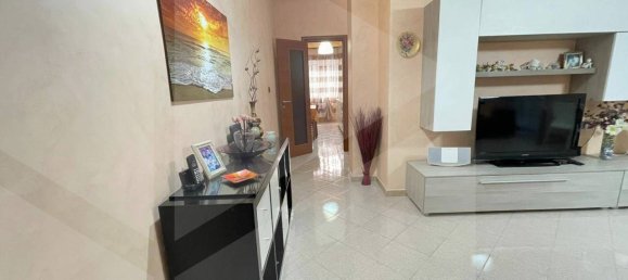 5-Zimmer Gewerbliche Immobilie in Bari, Italy, Nr. 23737 26