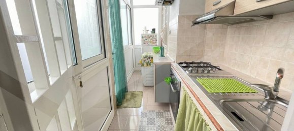 5-Zimmer Gewerbliche Immobilie in Bari, Italy, Nr. 23737 4