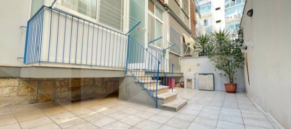 5-Zimmer Gewerbliche Immobilie in Bari, Italy, Nr. 23737 11