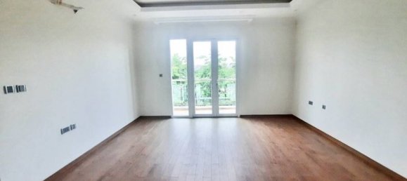 Villa de 4 dormitorios en Tay Ho, Vietnam No. 518 8