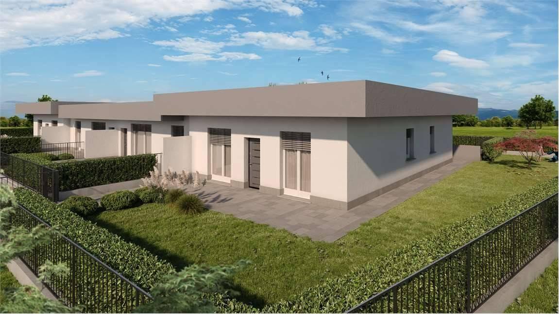 6 rooms Villa in Urgnano, Italy No. 103811