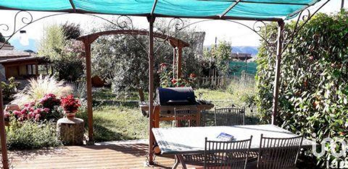 4 bedrooms House in Villeneuve, France No. 8542