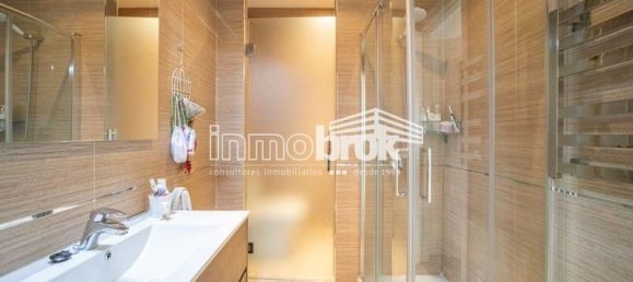 Apartamento T4 em Madrid, Spain N.º 77924 2
