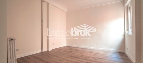 Apartamento T4 em Madrid, Spain N.º 77924 10