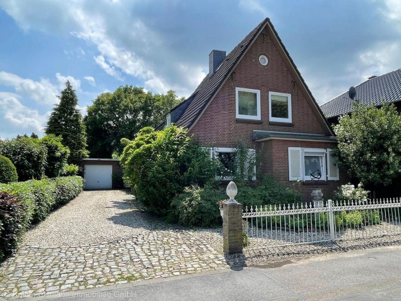 4 rooms House in Kleve, Germany No. 209814