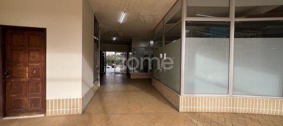 24m² Commercial property in Viana do Castelo, Portugal No. 90731 8