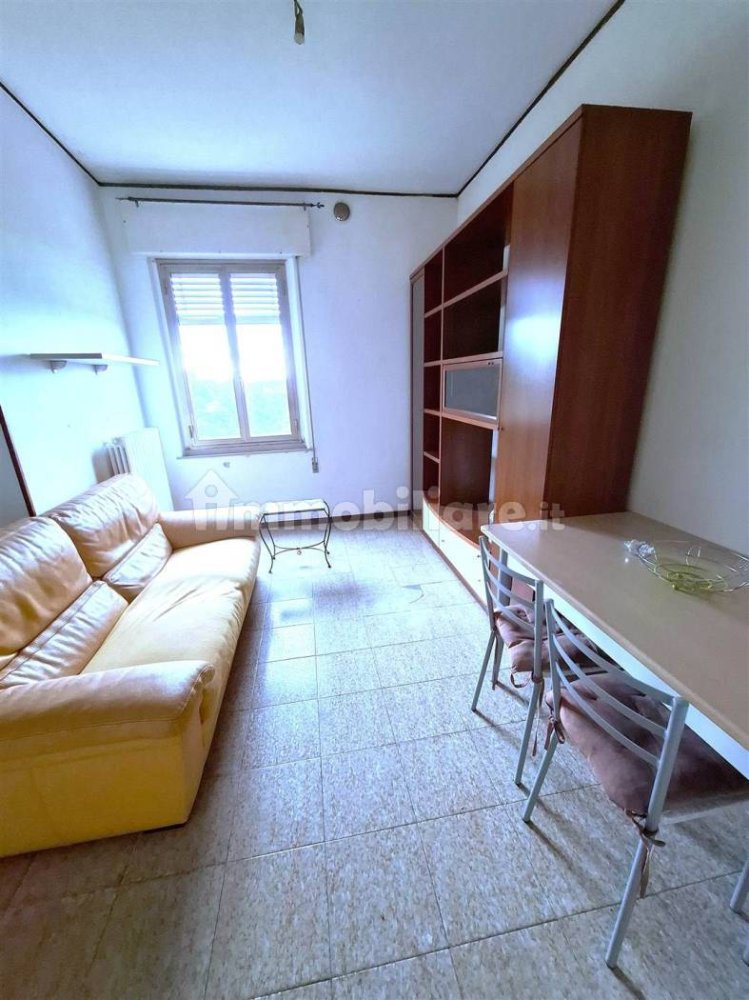 Apartamento de 1 dormitorio en Urbino, Italy No. 347683