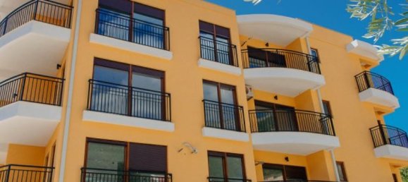 3 bedrooms Apartment in Budva, Montenegro No. 166 2