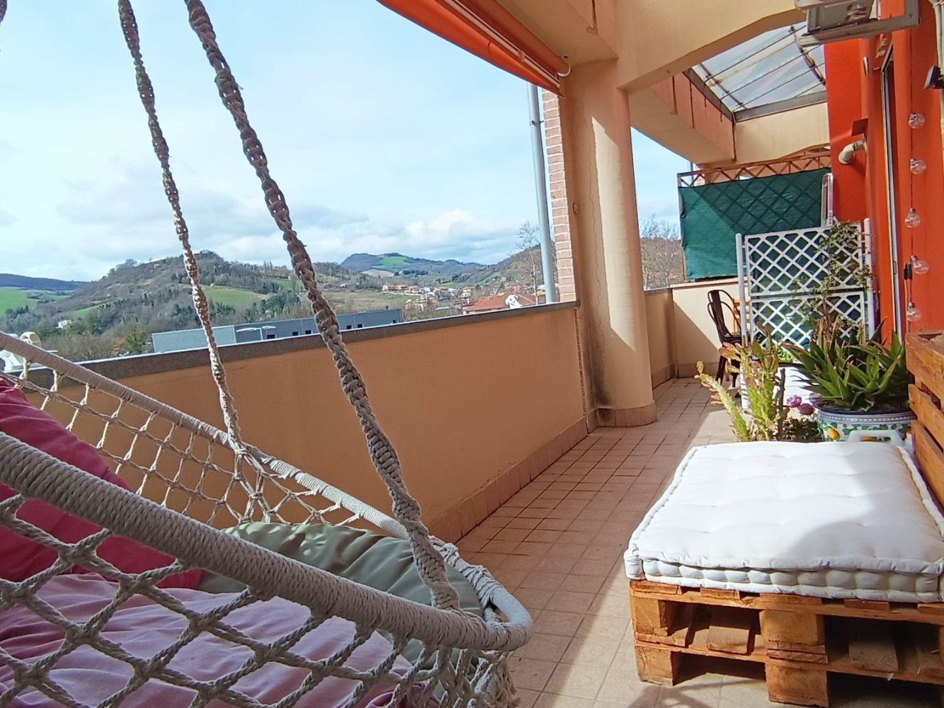 3 rooms Apartment in Urbania, Italy No. 17459