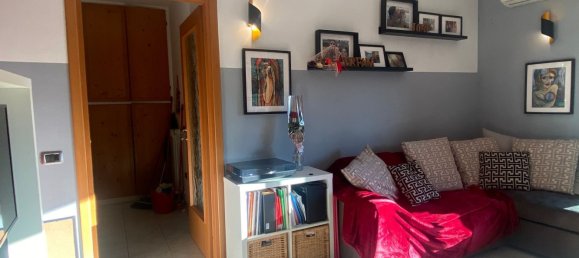 3 rooms Apartment in Urbania, Italy No. 17459 11