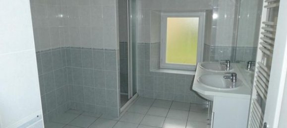 283m² Office in Vienne, France No. 315641 7