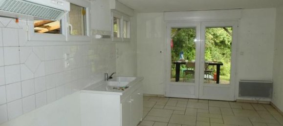 283m² Office in Vienne, France No. 315641 9