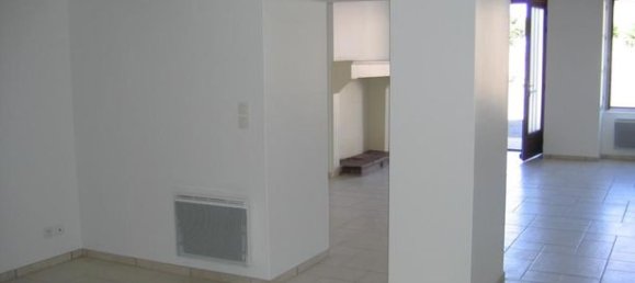 283m² Office in Vienne, France No. 315641 5