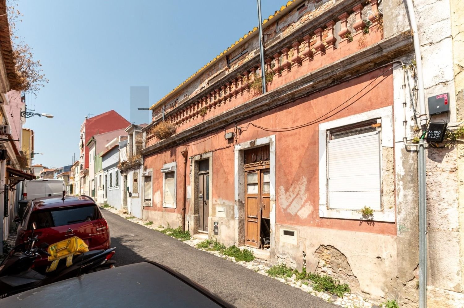 144m² Building in Lisbon, Portugal No. 280365