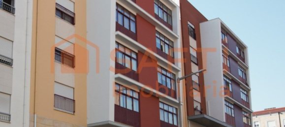 5 Schlafzimmer Doppelhaus in Leiria, Portugal, Nr. 295795 2