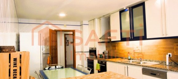 5 Schlafzimmer Doppelhaus in Leiria, Portugal, Nr. 295795 3