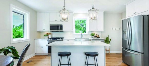 3 Schlafzimmer Haus in Oakville, Canada, Nr. 704 2