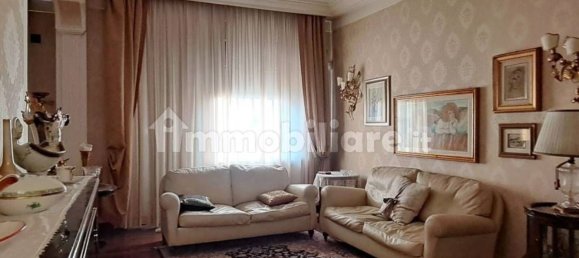 5-salle Appartement à Vibo Valentia, Italy No. 103253 11