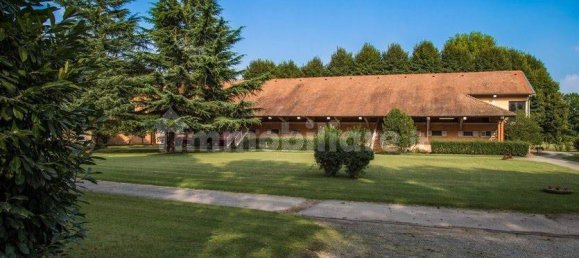 Casa de 58 dormitorios en Ozzero, Italy No. 61145 14