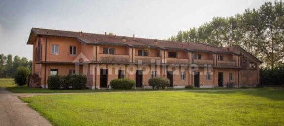 Casa de 58 dormitorios en Ozzero, Italy No. 61145 21