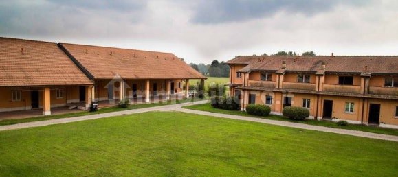 Casa de 58 dormitorios en Ozzero, Italy No. 61145 5