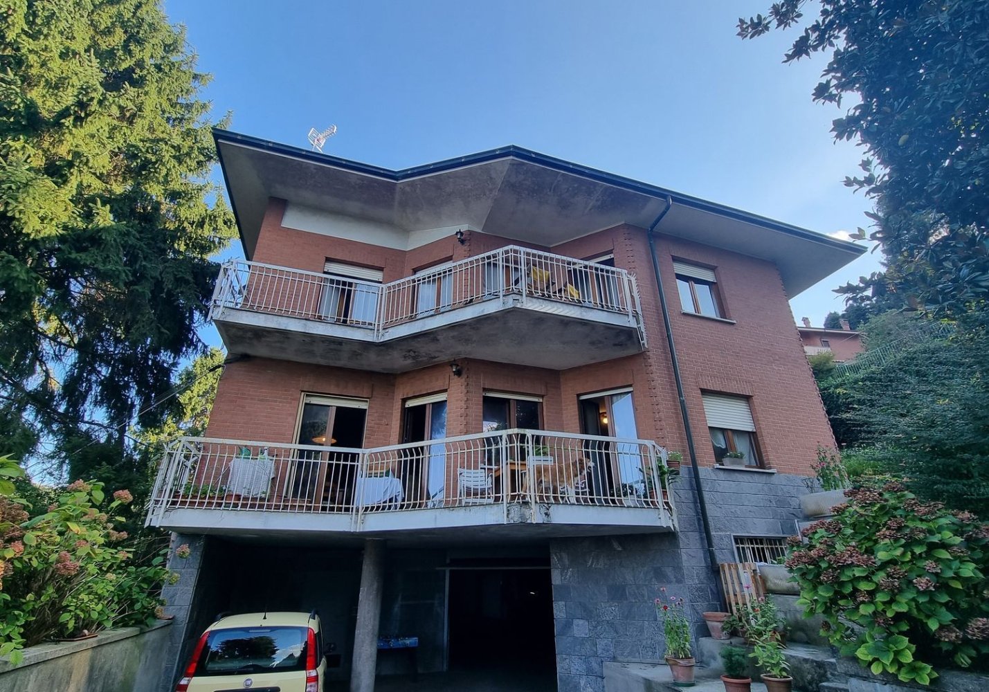 6 bedrooms Apartment in San Mauro Torinese, Italy No. 339875