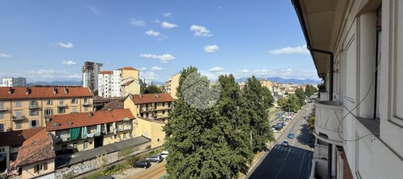 3 bedrooms Apartment in Turin, Italy No. 287101 10