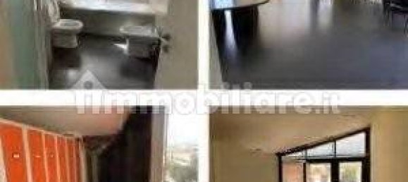 3 bedrooms Penthouse in Messina, Italy No. 38237 28