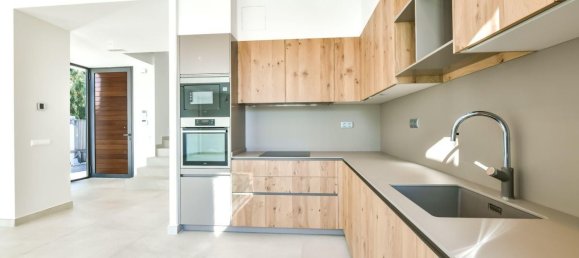 5 bedrooms Villa in Calpe, Spain No. 11955 6