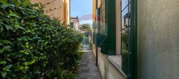 5 bedrooms Villa in Padua, Italy No. 363341 34