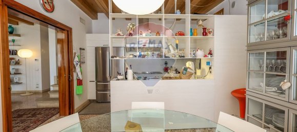 5 bedrooms Villa in Padua, Italy No. 363341 8