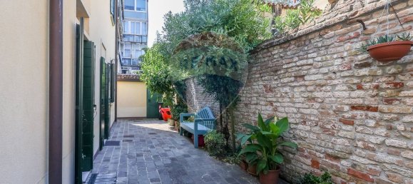 5 bedrooms Villa in Padua, Italy No. 363341 33