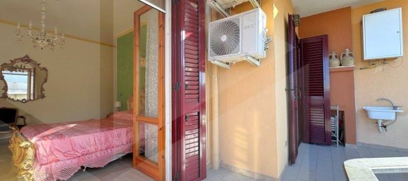 3-salle Appartement à Triggiano, Italy No. 29351 14