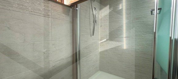 3-salle Appartement à Triggiano, Italy No. 29351 25