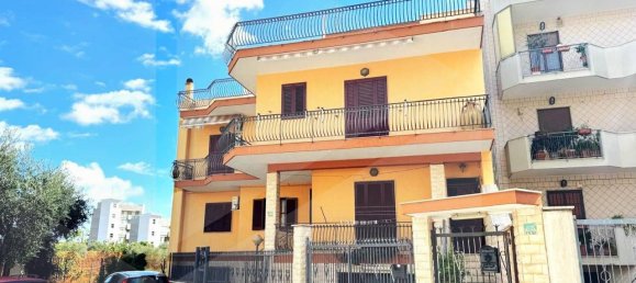 3-salle Appartement à Triggiano, Italy No. 29351 3