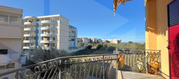 3-salle Appartement à Triggiano, Italy No. 29351 5