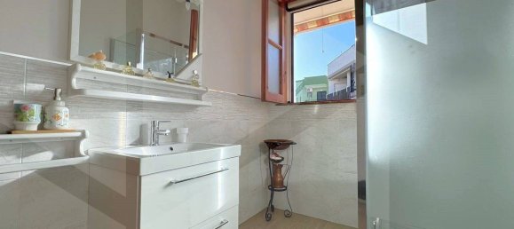 3-salle Appartement à Triggiano, Italy No. 29351 23